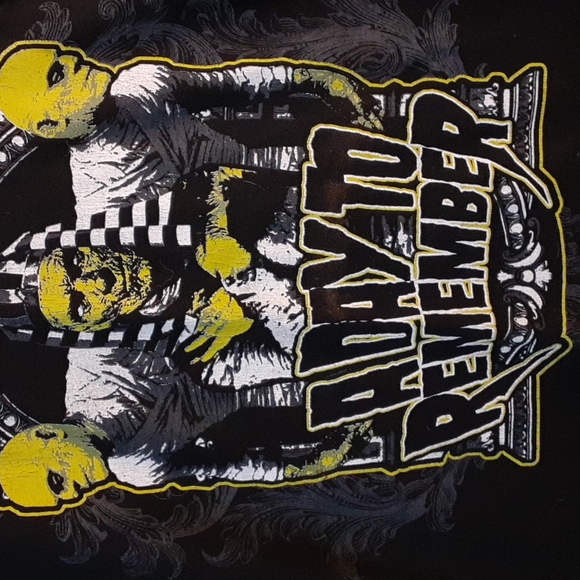 A day to remember tshirt - Picture 3 of 5